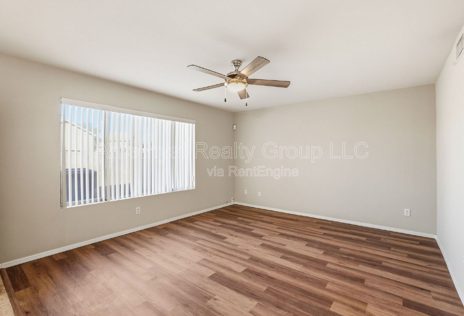 Spacious 3 Bedroom Home with Loft, Vaulted Ceilings & Open Layout property image