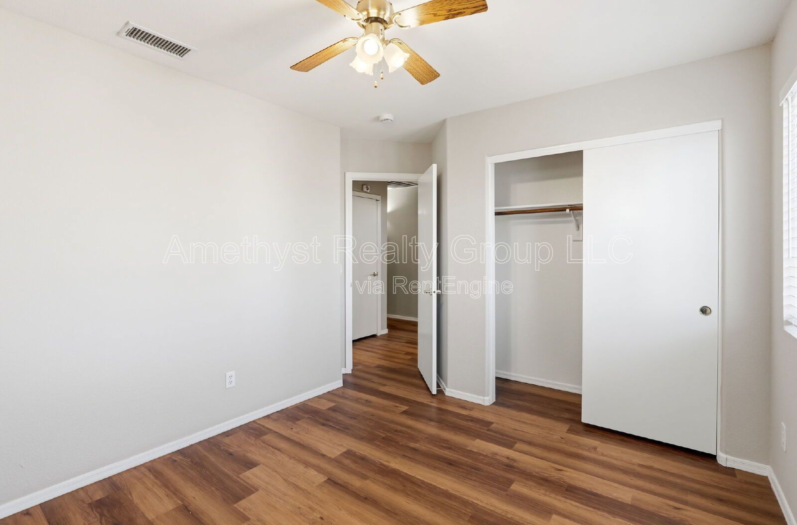 Spacious 3 Bedroom Home with Loft, Vaulted Ceilings & Open Layout property image