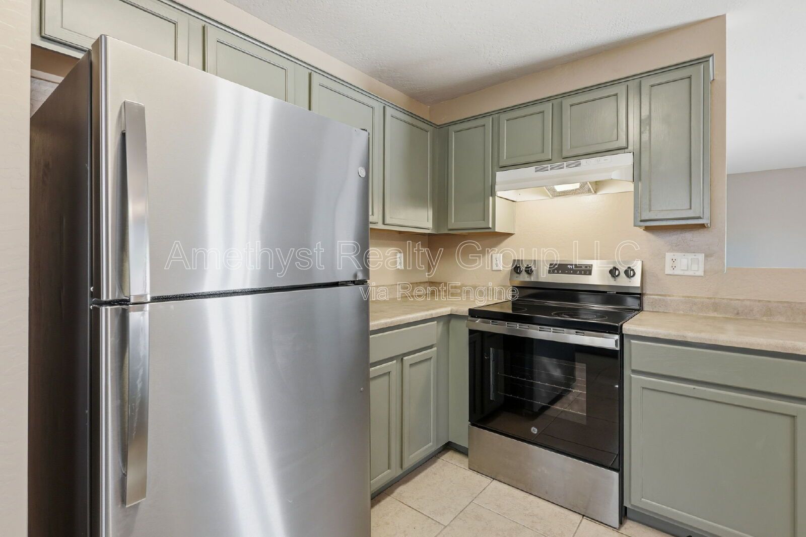 Spacious 4-Bedroom Home with Loft & Flexible Living Spaces property image
