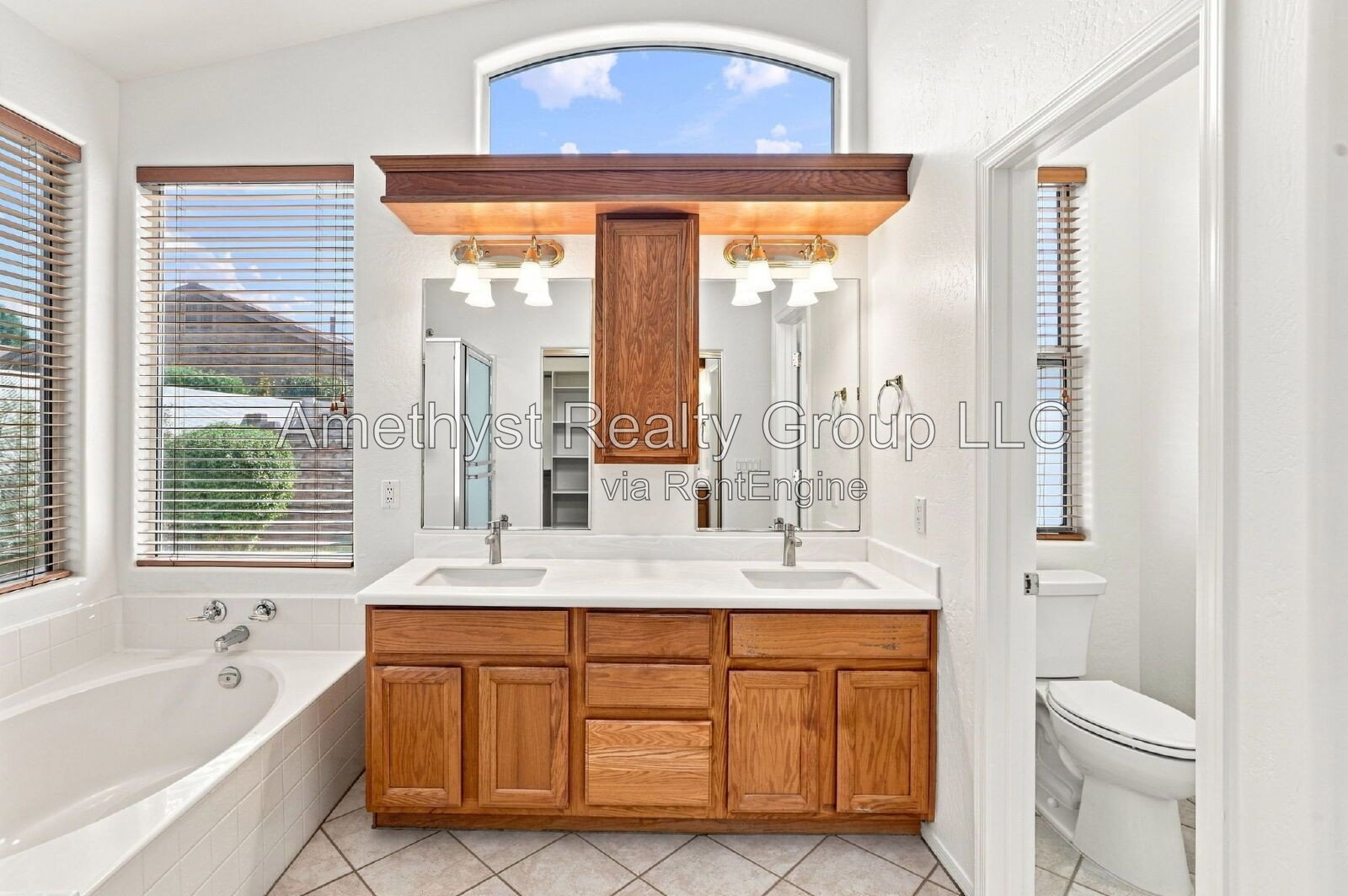 Arrowhead Ranch 4-Bedroom Home with Private Pool & 3-Car Garage property image