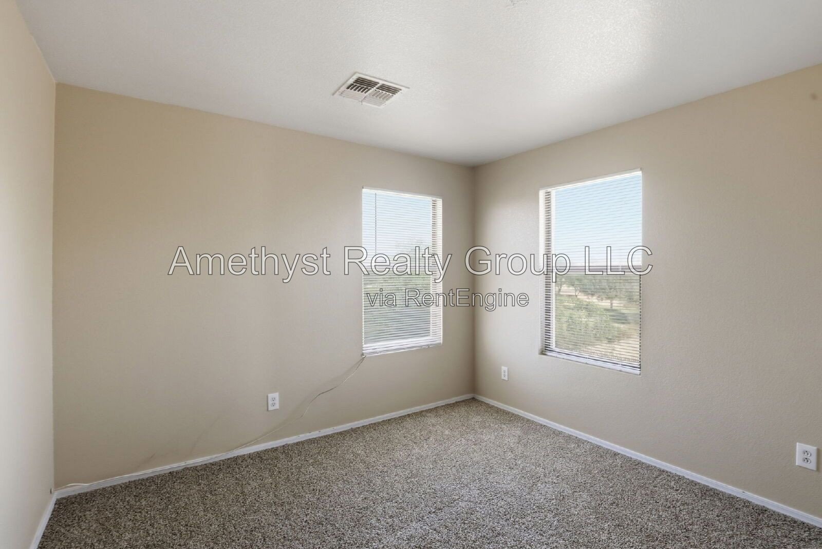 Spacious 4-Bedroom Retreat in Phoenix property image
