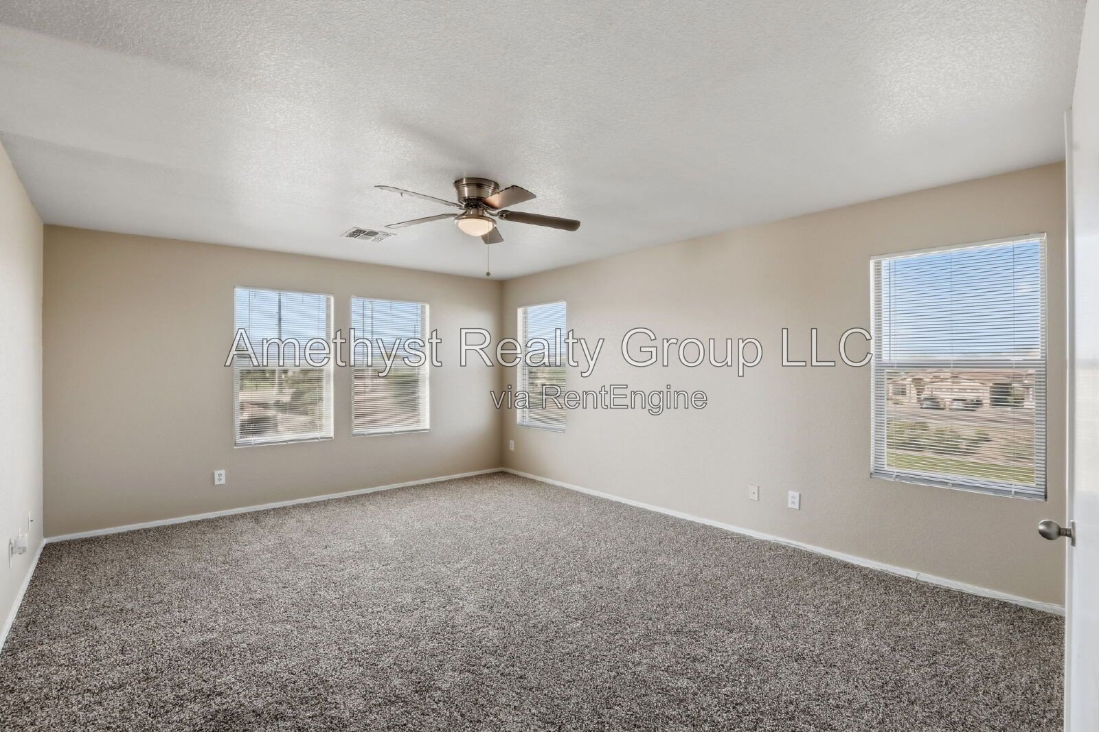 Spacious 4-Bedroom Retreat in Phoenix property image