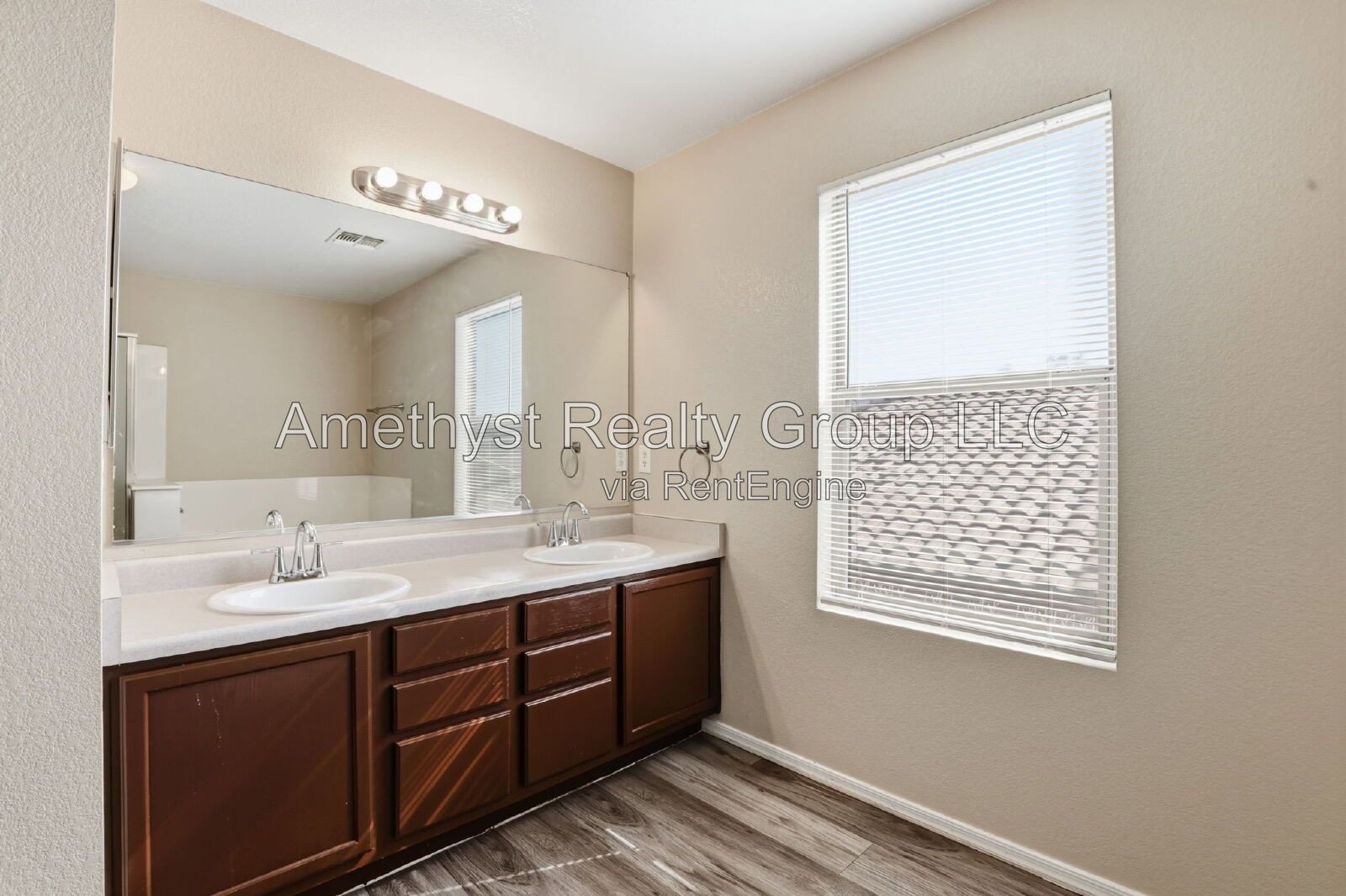 Spacious 4-Bedroom Retreat in Phoenix property image