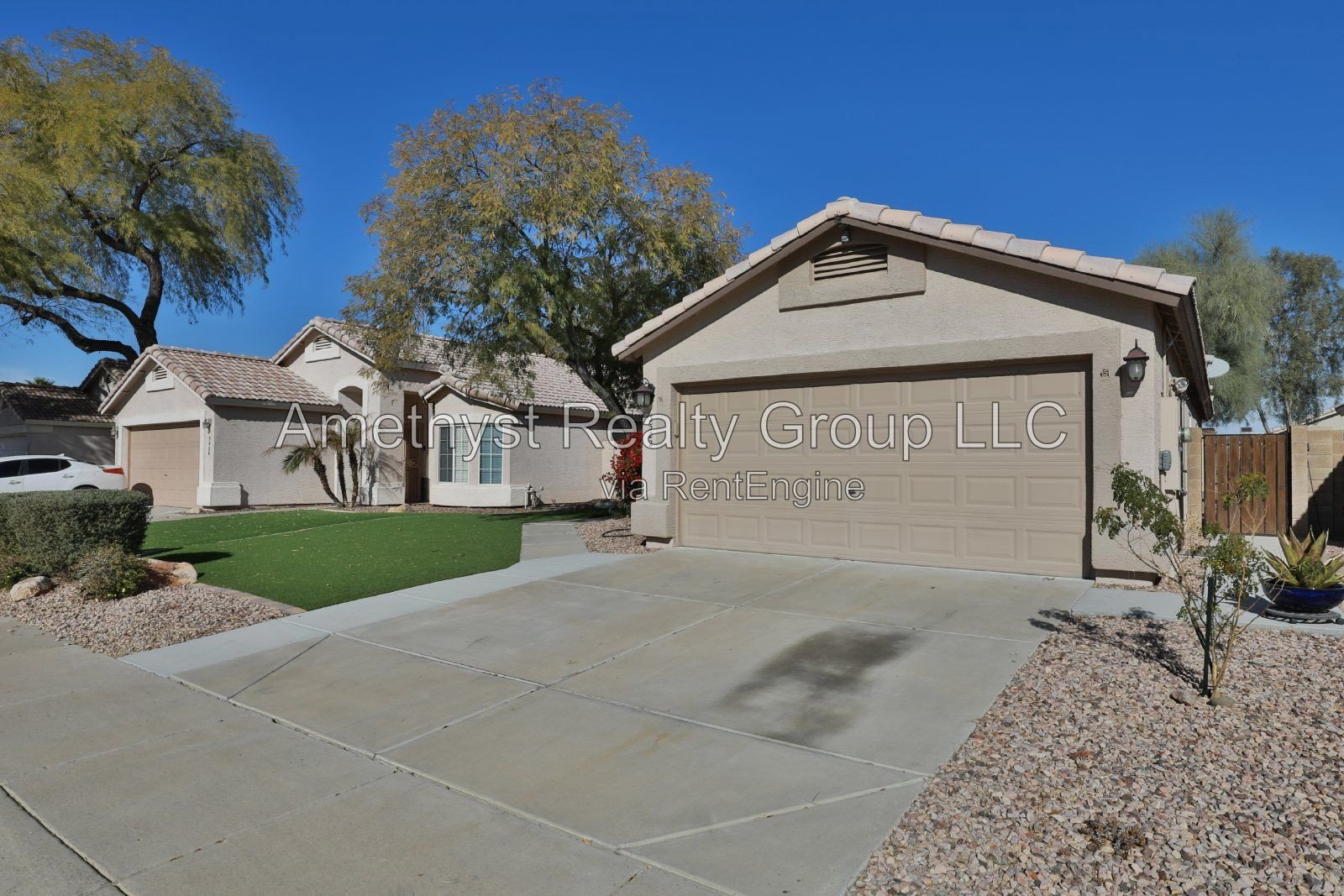 Bright & Inviting Glendale Home with Vaulted Ceilings & Charming Backyard property image