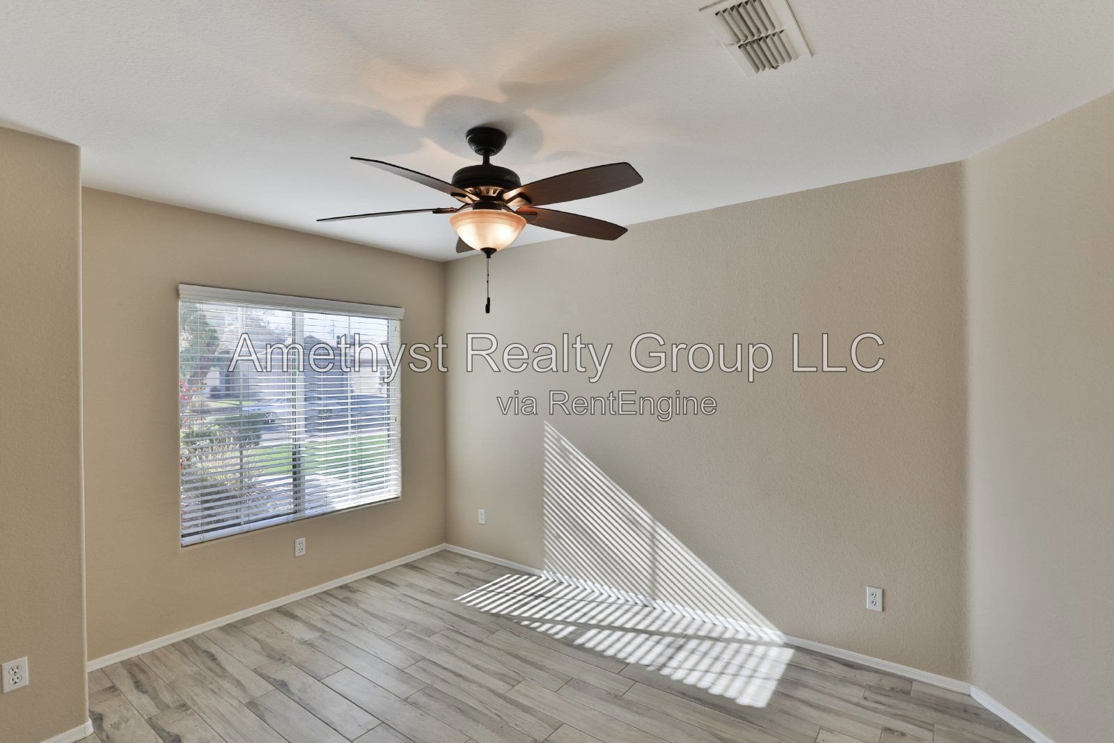 Bright & Inviting Glendale Home with Vaulted Ceilings & Charming Backyard property image