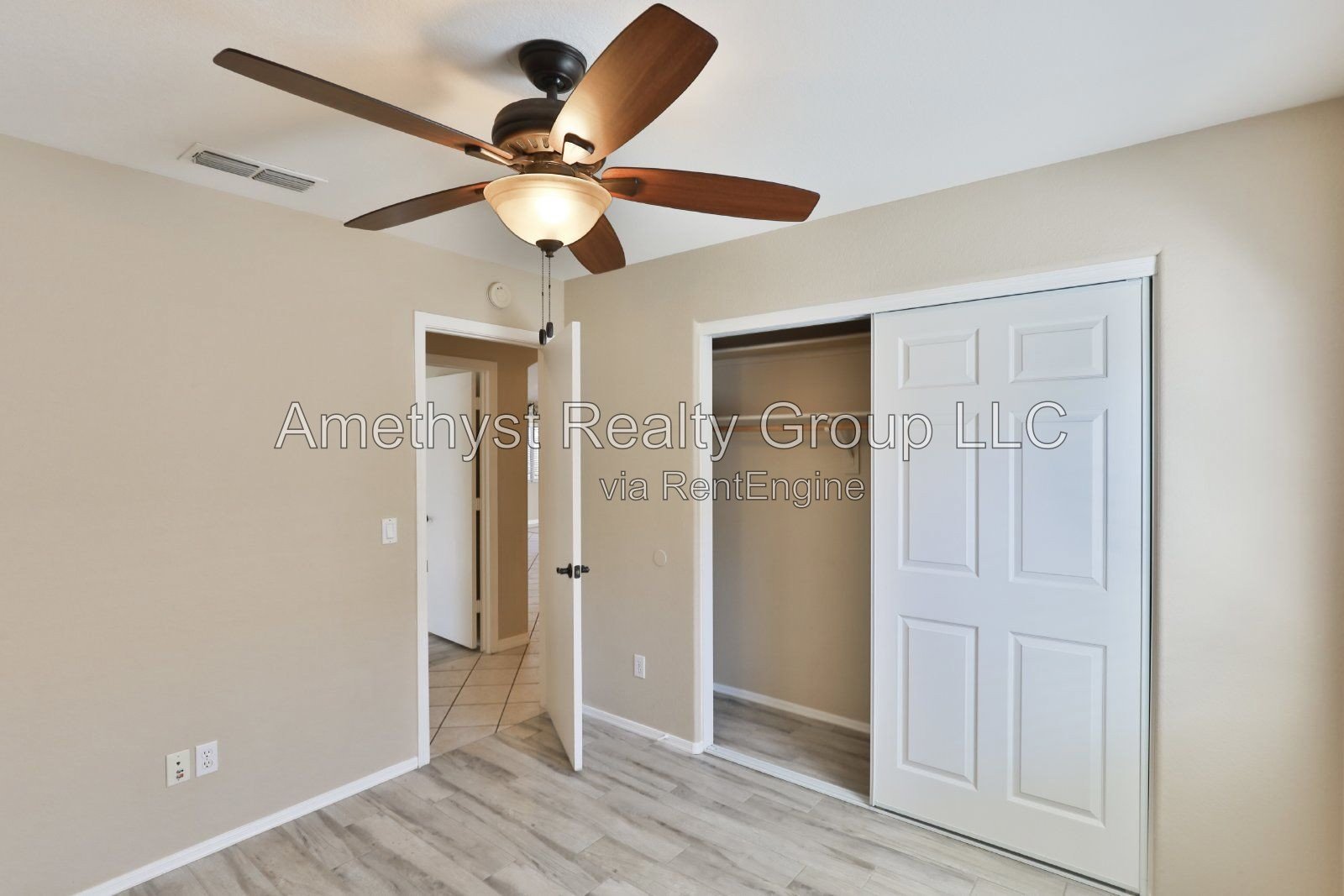Bright & Inviting Glendale Home with Vaulted Ceilings & Charming Backyard property image